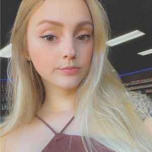 Meet your Posher, Breanna